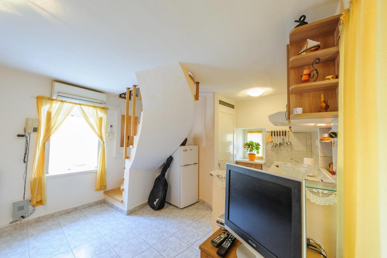 Apartments Kovacic_Grubisic Split Ruang foto